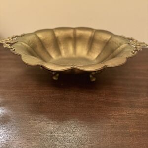 VTG Brass Large 17" Bowl Patina Scalloped Footed Centerpiece Hand Crafted India